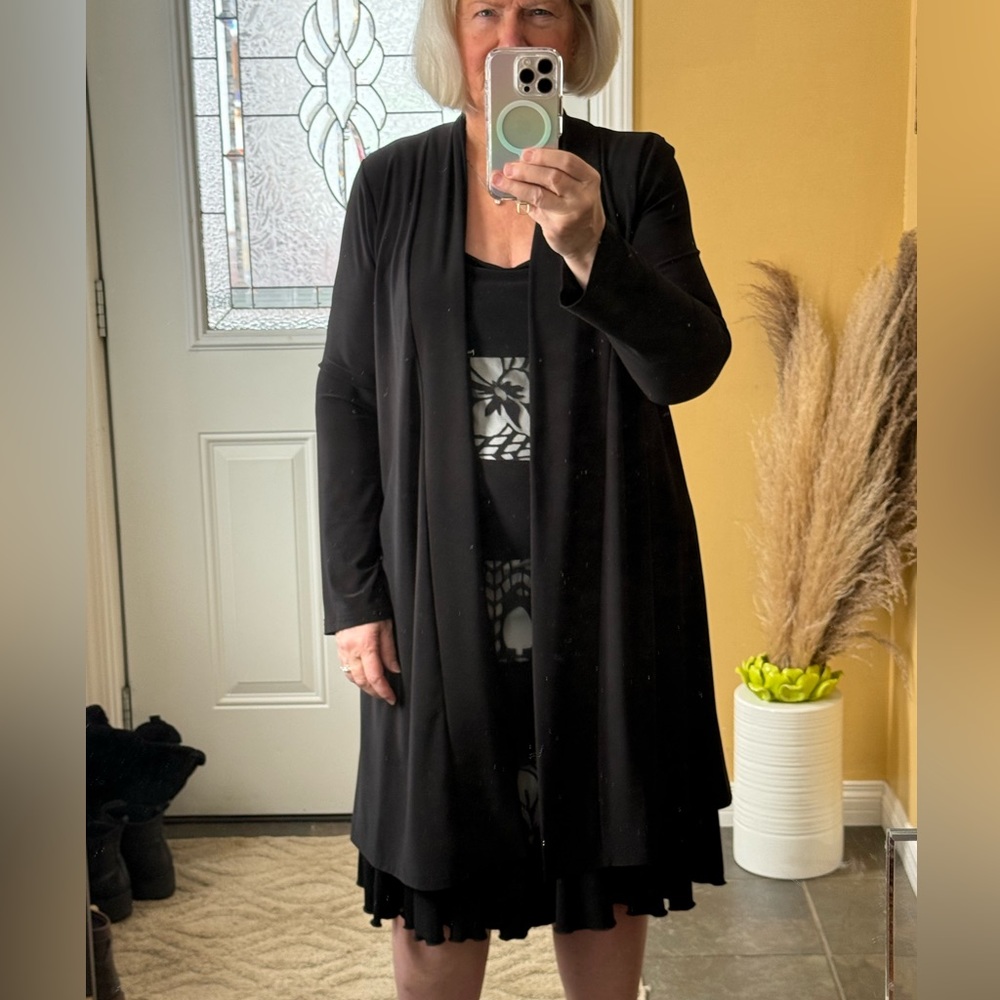 Pretty Woman Elegant Black Open Front Cardigan
